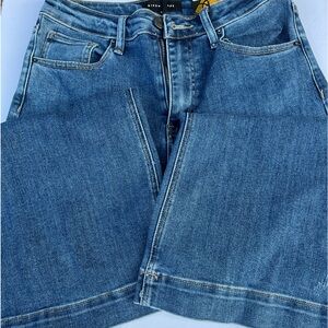 NWT Risen Jeans size 7